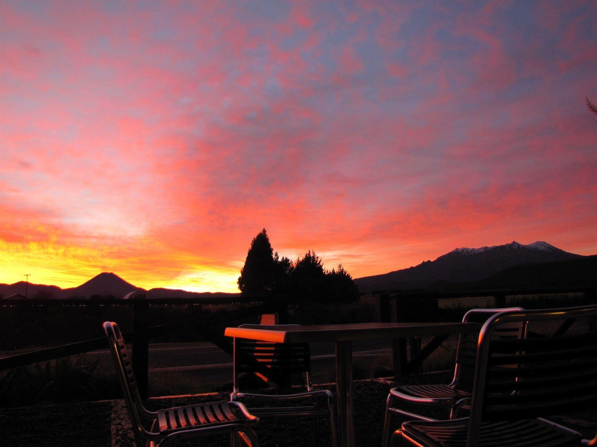 The Park Hotel Ruapehu National Park Exterior photo